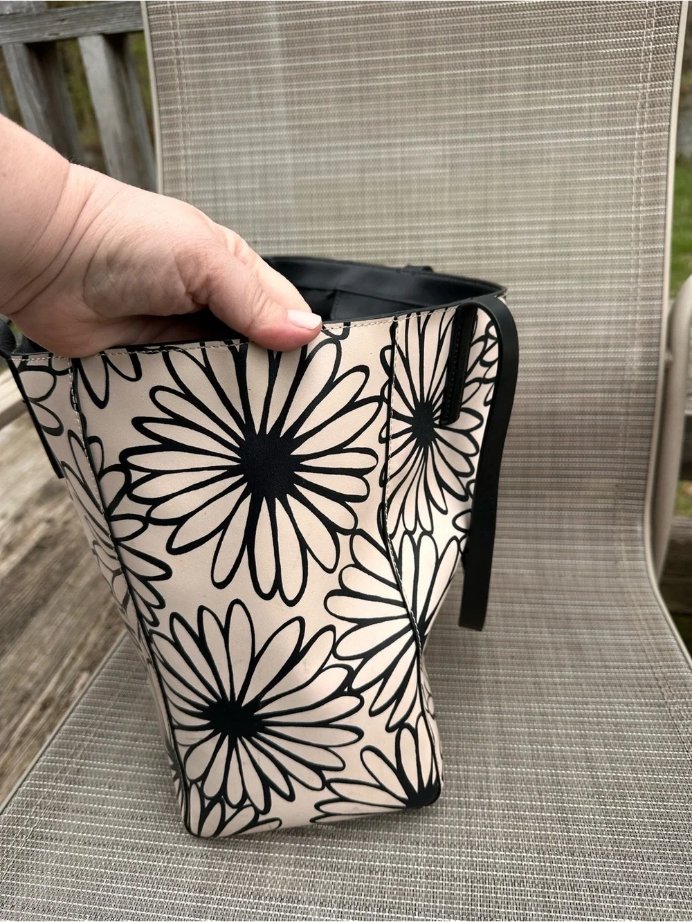 Kate Spade New York Rosa Daisy Tote Black White Designer - Picture 4 of 9